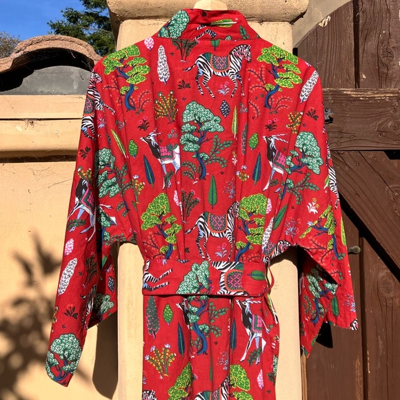 🦢🔮🍷 Printfresh bathrobe in Antelope Forest 🦢🔮🍷 - Picture 5 of 9